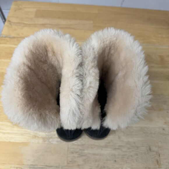 UGG Nessa Black Suede Boots Fur Trim Buckle Warm Kids School Comfy Zip size 2 - Picture 7 of 12